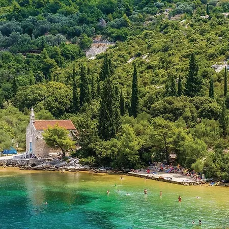 Two-bedroom With Sea View 02